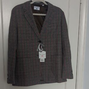 Uniqlo Red and Black Sport Coat with Notched Lapels